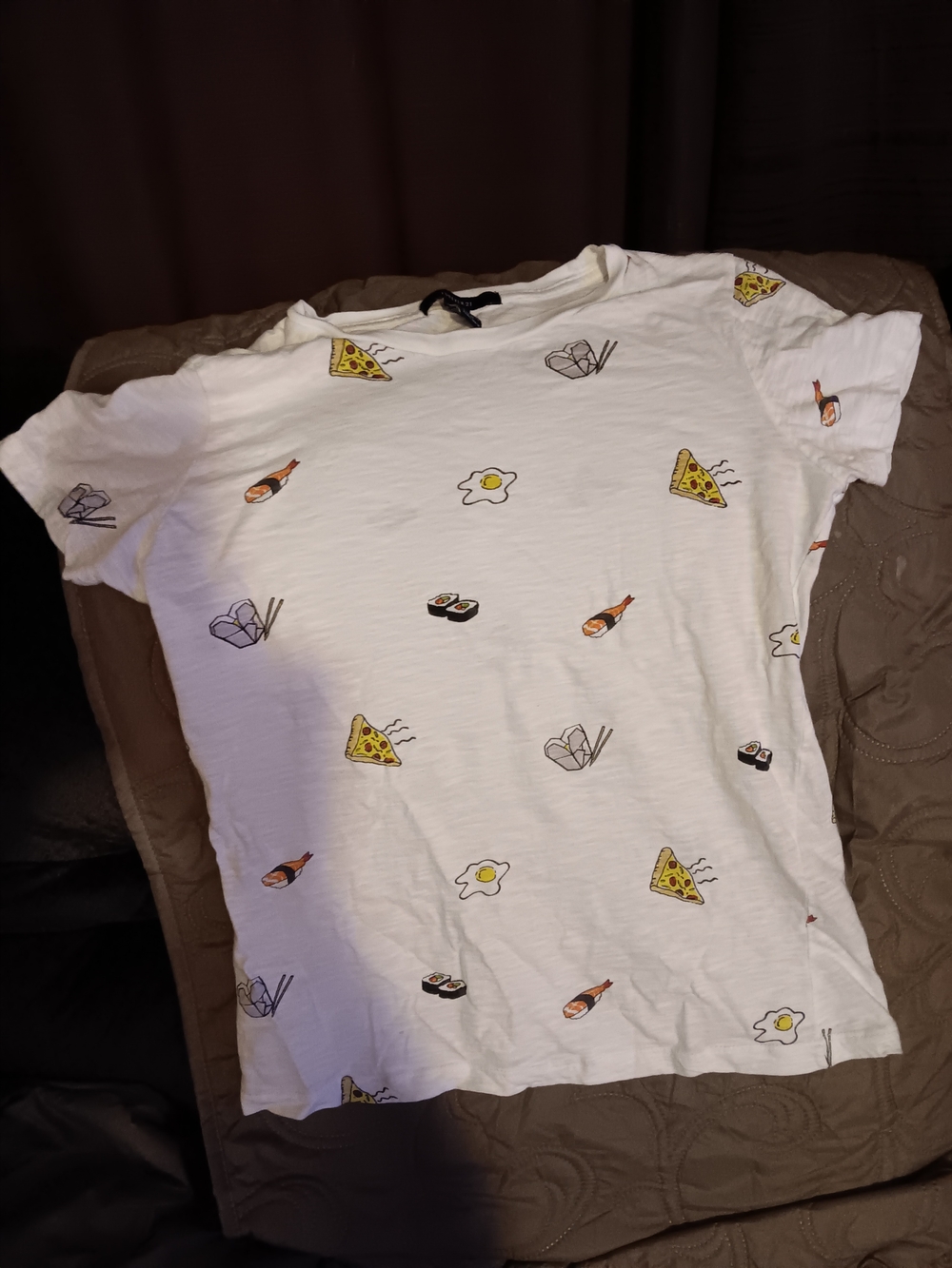 Forever 21 White Short-Sleeve Food Print tshirt 👕